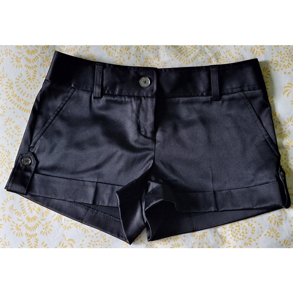 EXPRESS Black Satin Cuffed Dressy Micro Shorts Flap Pockets Y2K Size 2 Small $49 - Picture 2 of 7